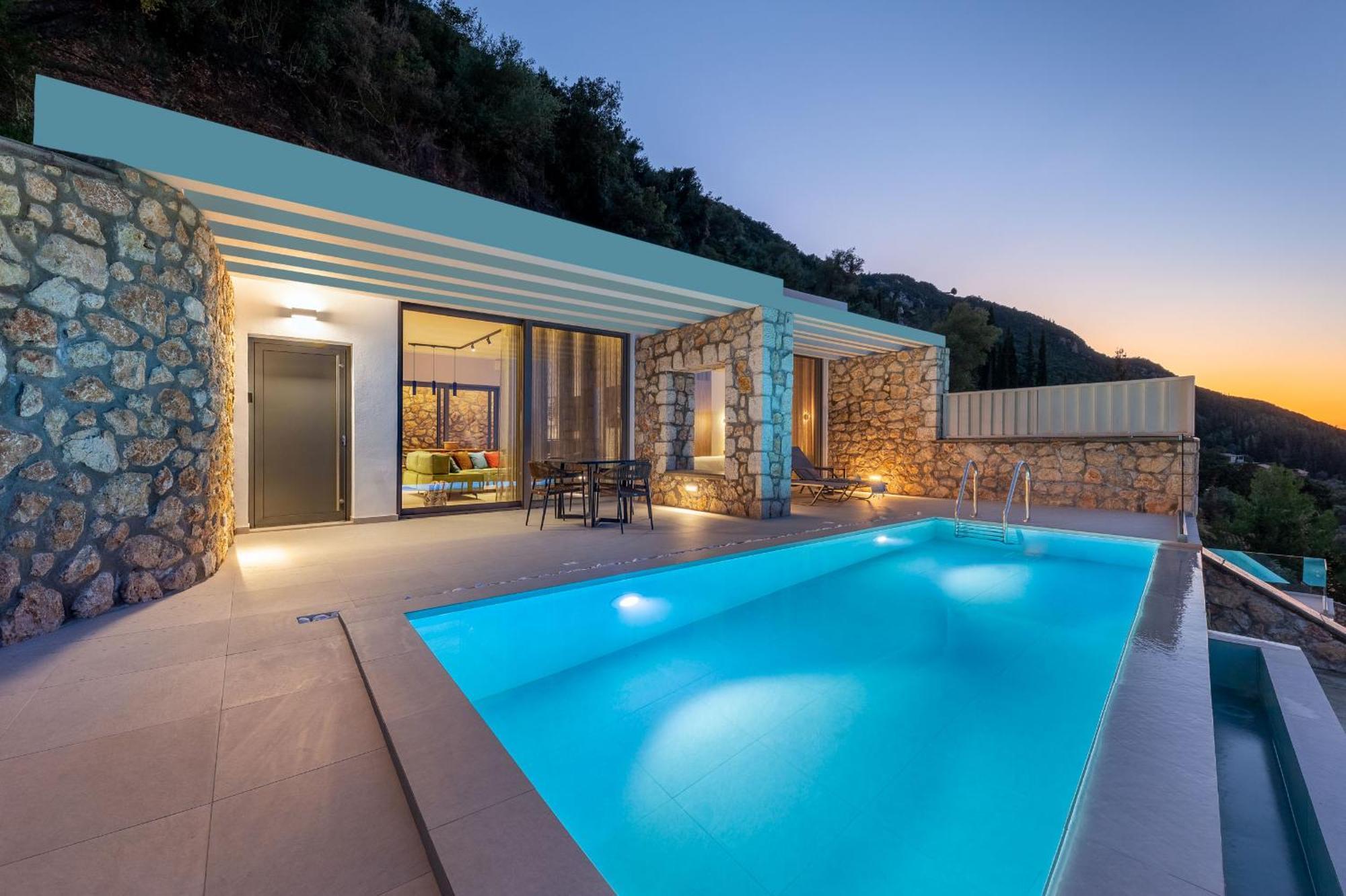 Z 4 Luxury Villas 圣爱奥尼斯米科 外观 照片