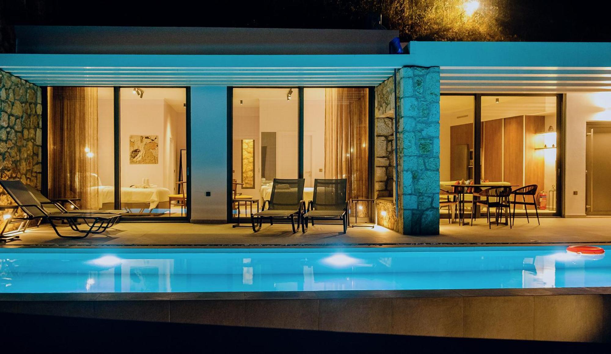 Z 4 Luxury Villas 圣爱奥尼斯米科 外观 照片